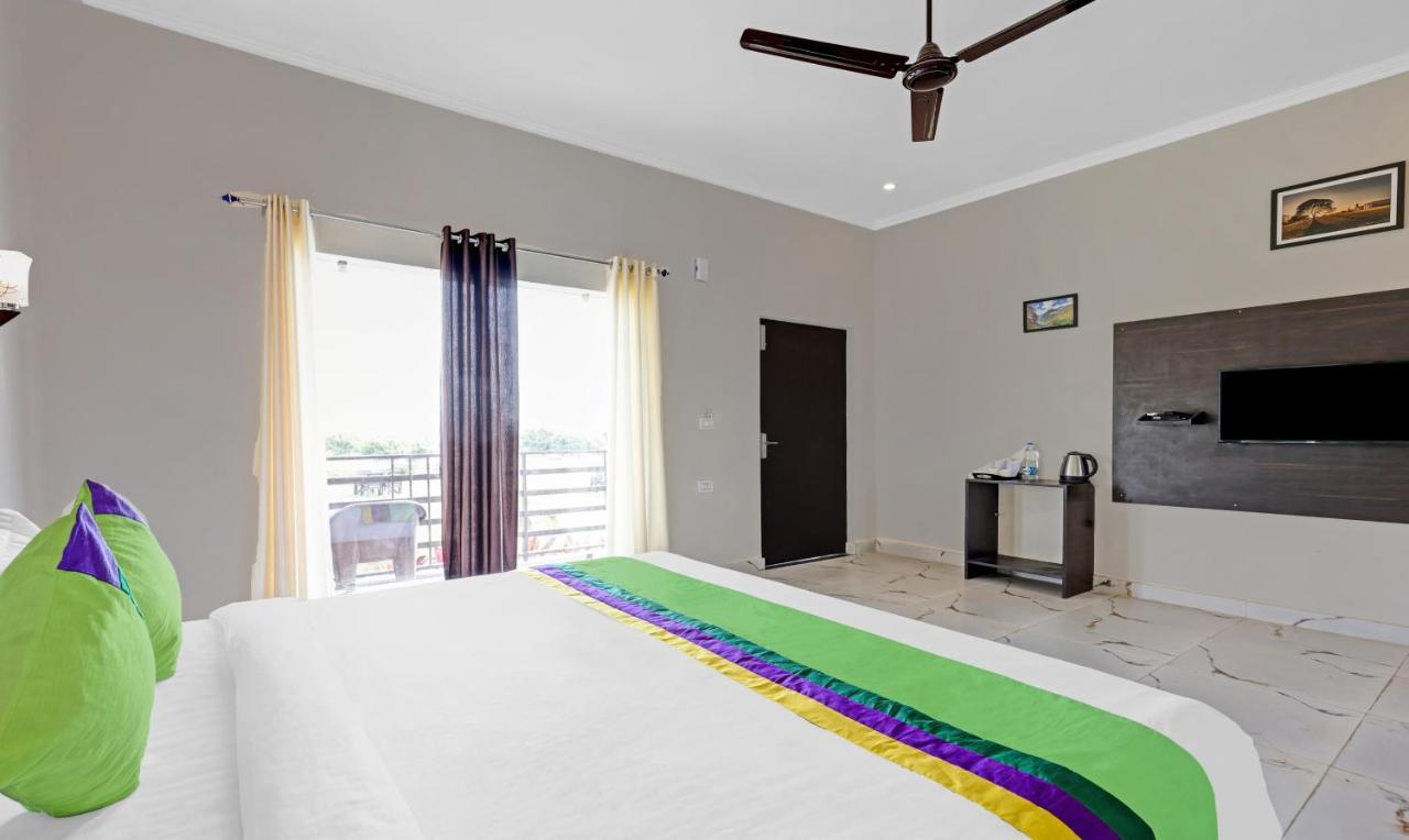 Treebo Kaira Resort With Pool View, 5 Km From Jim Corbett Jungle Safari Рамнаґар Екстер'єр фото